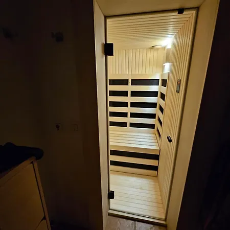 Irvin Apartament