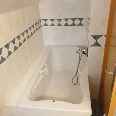 Irvin Apartament